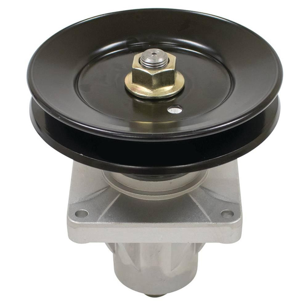 Mower Spindle & Blade Set
 Fits Cub Cadet Replaces 618-0660