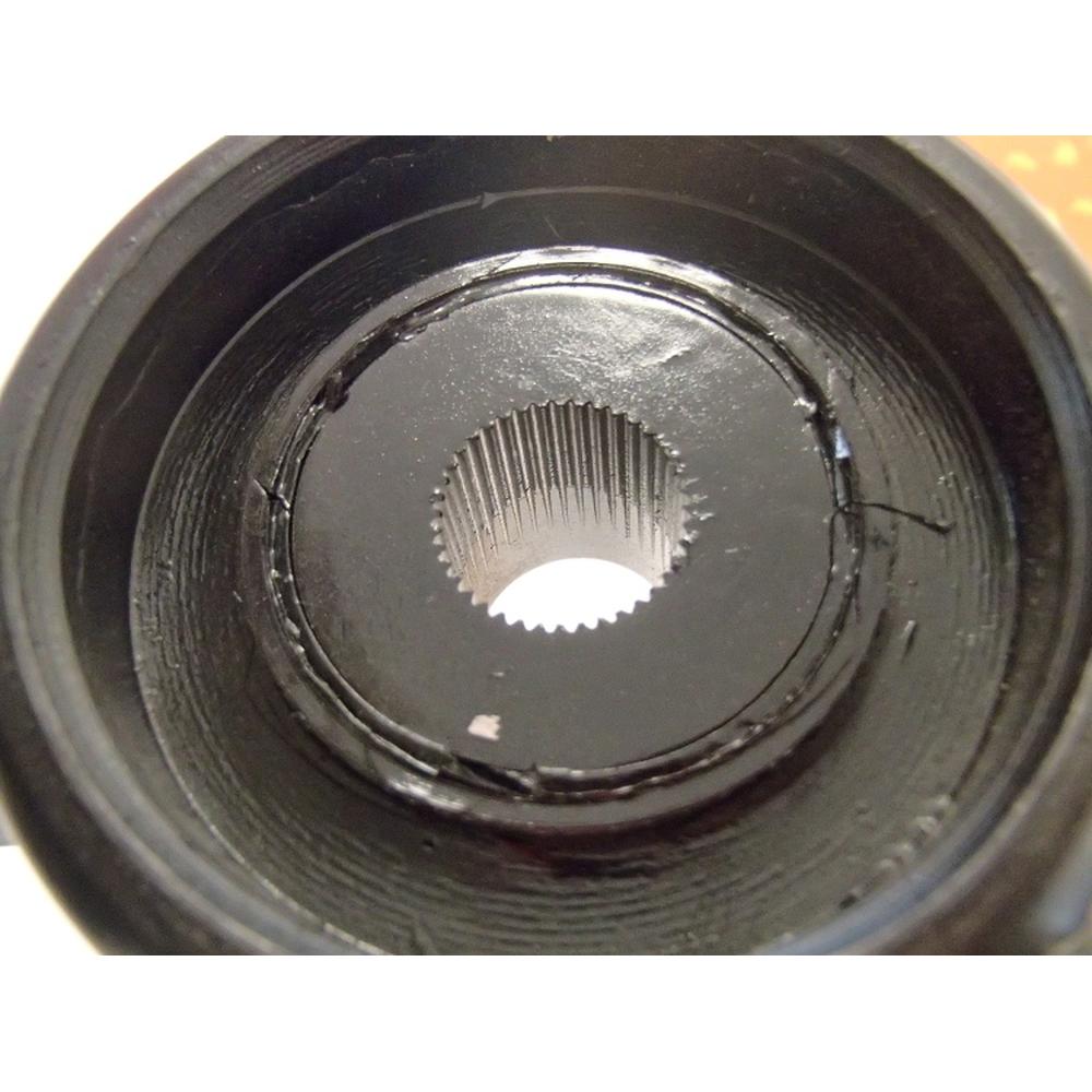 IHS860 Serviceable Steering Wheel (15" with covered spokes) Fits International