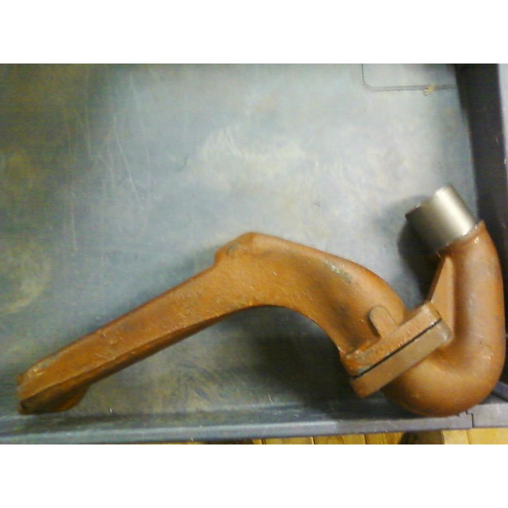 Exhaust Manifold Fits Massey Ferguson 50 65 50A 302 304 356 37781720 732813M1