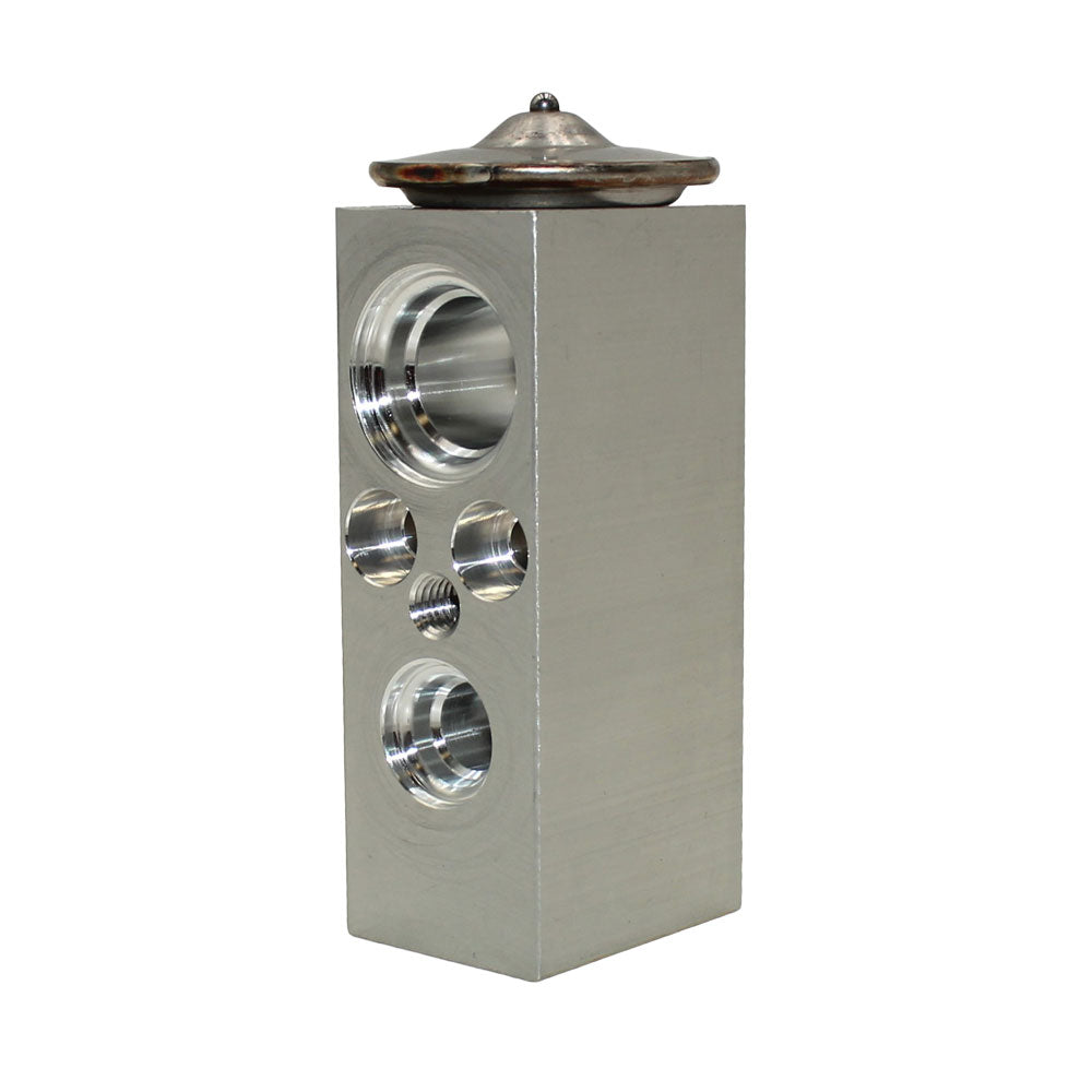 82000932 AC Expansion Valve Fits Ford TS100 TS110 5640 6640 7740 7840