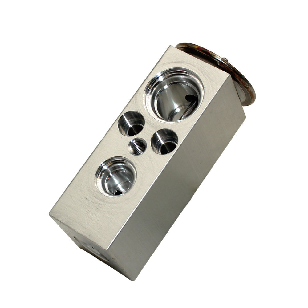 82000932 AC Expansion Valve Fits Ford TS100 TS110 5640 6640 7740 7840