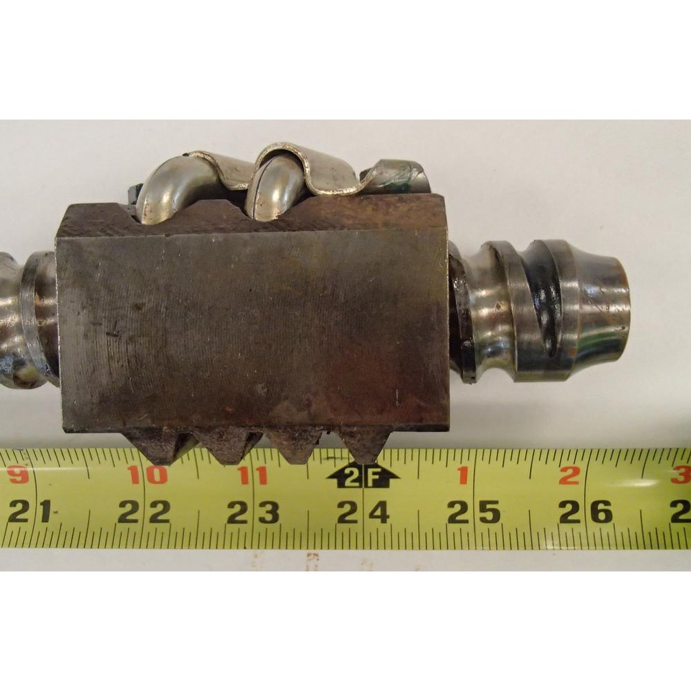 D2NN3A710B New Worm Shaft Manual Steering Fits Ford 2000 3000 4000SU 2600+