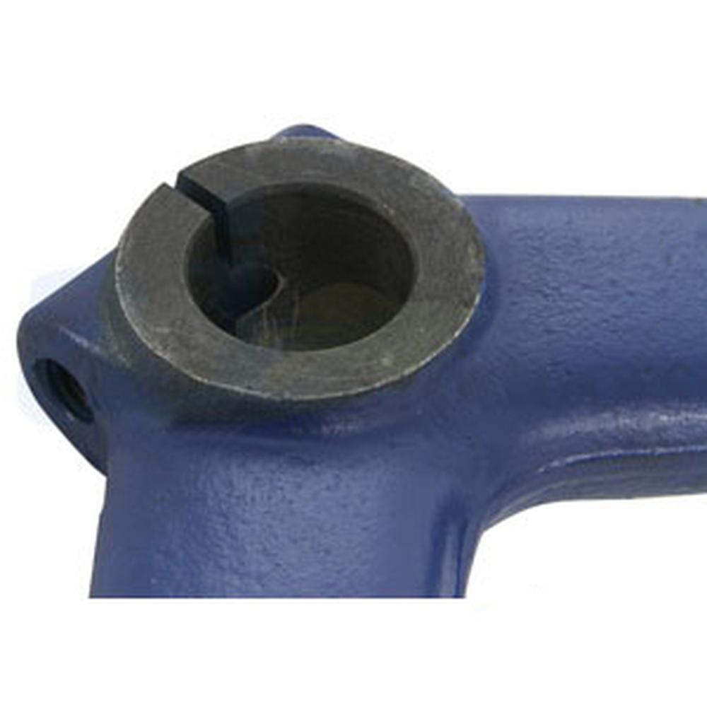 D6NN3N670A Fits Ford Tractor Center Steering Arm 5000, 5100, 7000, 7100, 560